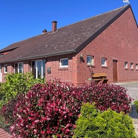Holiday home Gruppenunterkunft Landhof Kapellenmoor